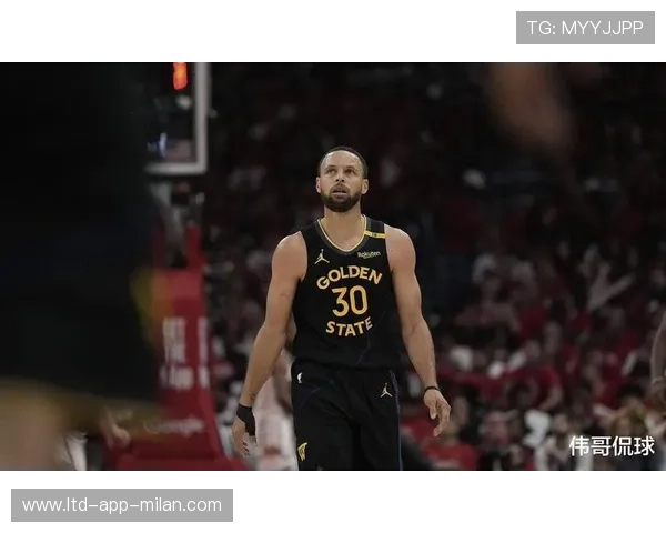 史诗对决：库里和哈登的火爆对攻！，库里和哈登联手会怎么样